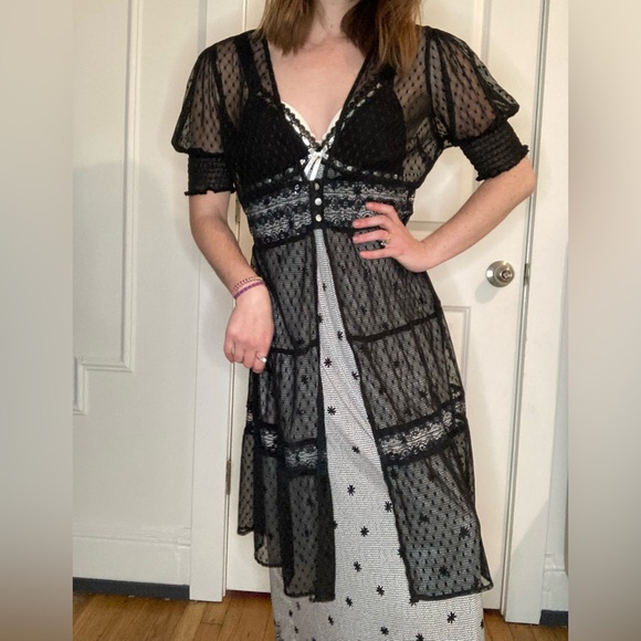 Black Lace robe/jacket - Picture 1 of 7
